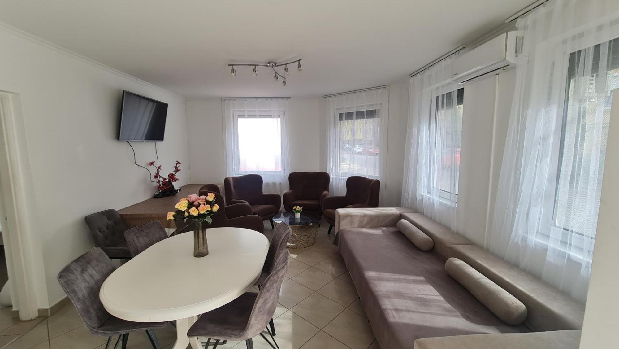 Tulipan Apartman Szeged Exterior foto